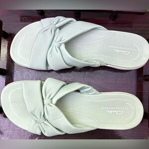 Clarks Women's Light Green Slide Slippers